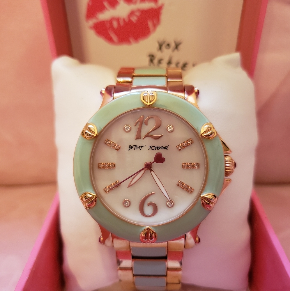 💋BETSY JOHNSON💋 Mother of Pearl watch
